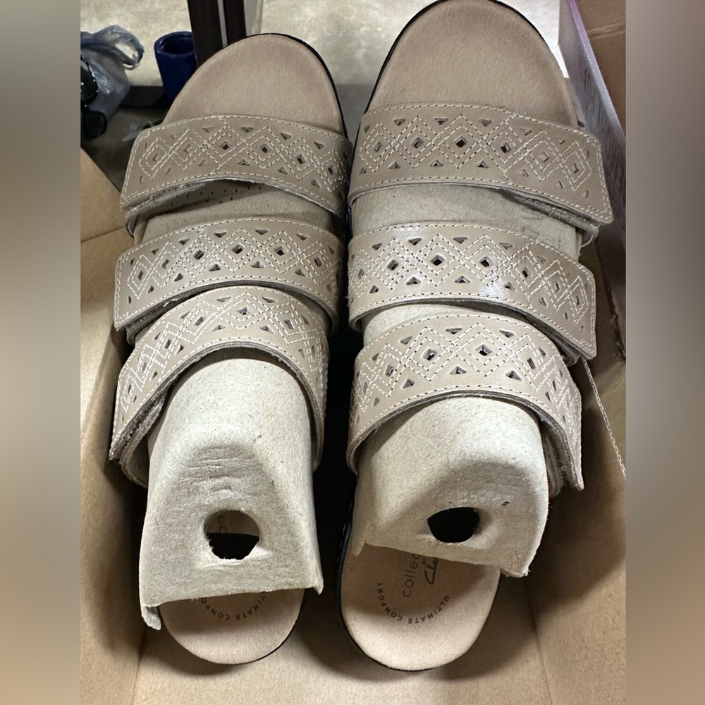 NIB, nude Clark’s sandals, size 11M